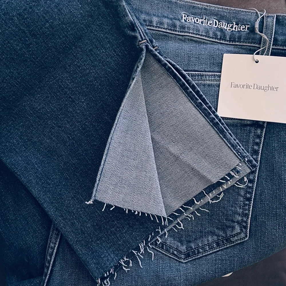 FAVORITE DAUGHTER 27 PETITE SHORTIE VALENTINA TOWER SUPER HIGH RISE - MED INDIGO - Picture 8 of 13